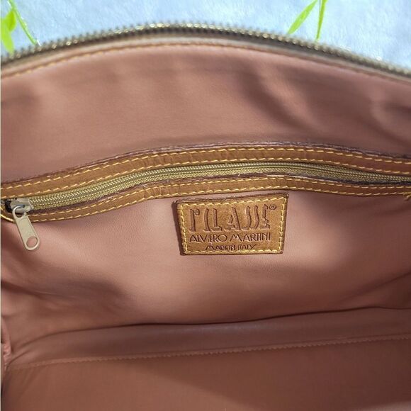 Alviero Martini I'IASSE Italy Geo Map Satchel Barrel Bag PRISTINE CONDITION - Picture 13 of 17